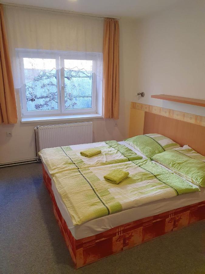 Hostel Děčín Na Skřivánce Exterior foto