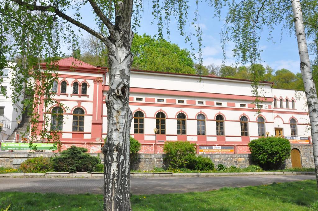 Hostel Děčín Na Skřivánce Exterior foto